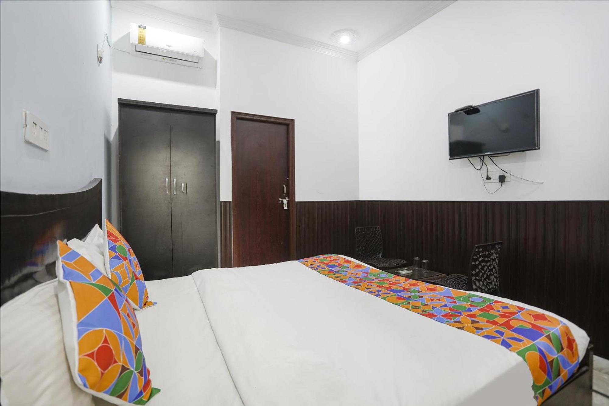 מלון נוידה Fabexpress Samira Residency, Near Botanical Garden מראה חיצוני תמונה
